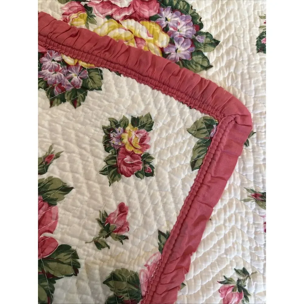 Vintage Floral Quilt Bedspread 78” By 66” Pink, Yellow And Pink Boarder Edge